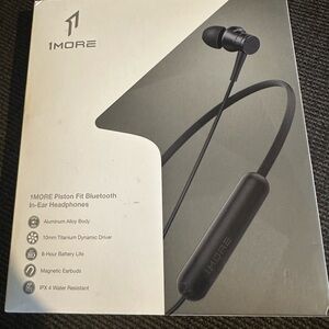 1MORE Piston Fit Bluetooth In-Ear Headphones - Black used